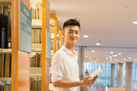 單證在職研究生考公務員承認嗎