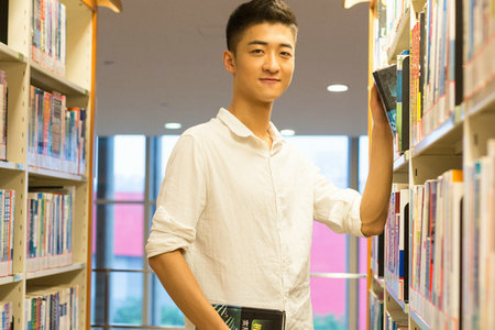 會(huì)計(jì)學(xué)在職研究生報(bào)名流程