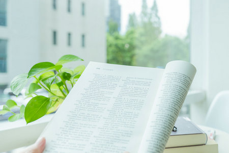 全日制本科以上學歷包括在職研究生嗎