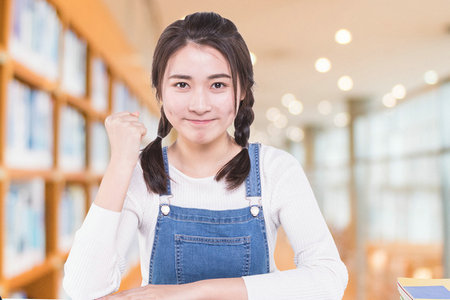 5月份聯(lián)考在職研究生分?jǐn)?shù)線是多少？