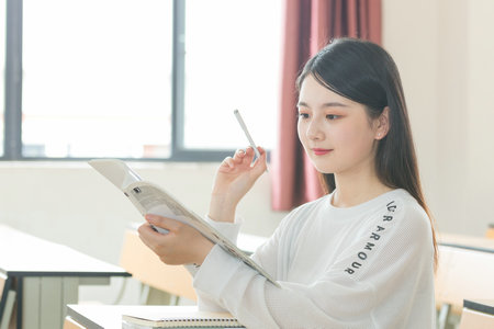 同等學(xué)力申碩花錢能過嗎