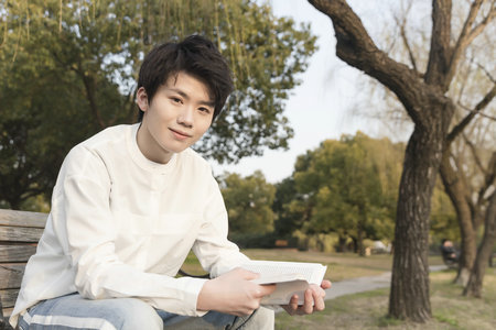 中南財(cái)經(jīng)政法大學(xué)非全日制研究生報(bào)考條件