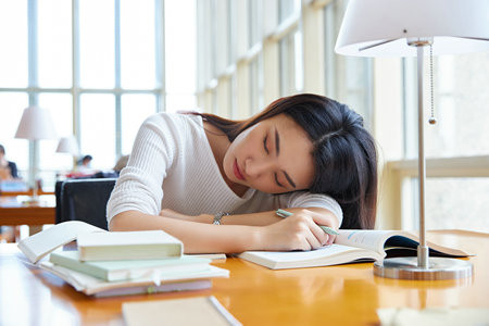 新疆農(nóng)業(yè)大學(xué)MPAcc分?jǐn)?shù)線每年一樣嗎？