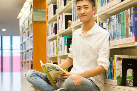 本科無(wú)學(xué)位可以報(bào)考法國(guó)蒙彼利埃大學(xué)高級(jí)工商管理國(guó)際碩士嗎